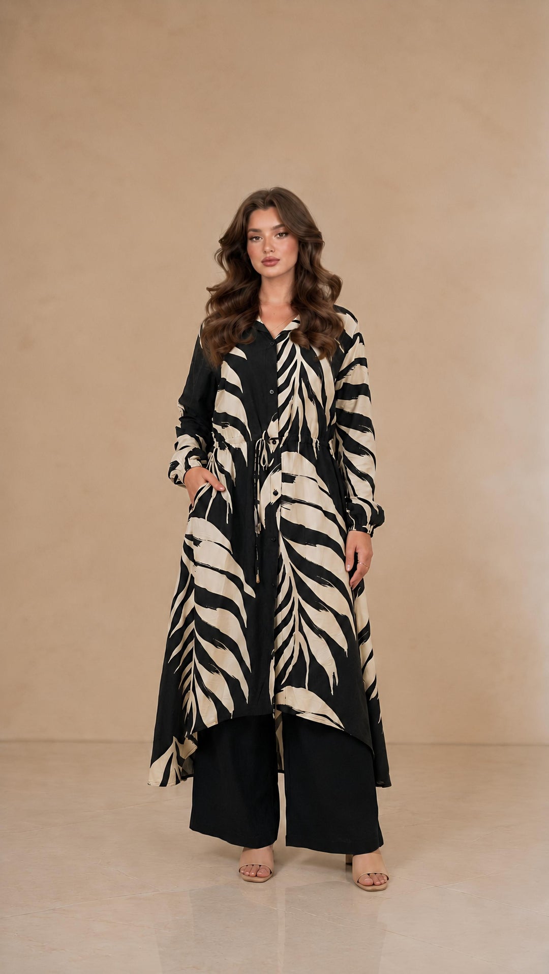MH Co-ord Set with Pockets, one Size UK 8-16/18, Shirt front length 41 inches and back 50 inches, chest 22 inches, trouser length 40inches, waist 22 inches,
