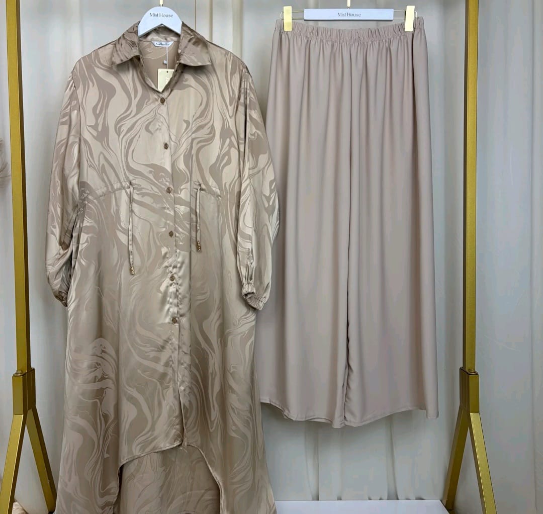 MH Co-Ord Set with Pockets and Drawstring, One Size UK 10-20, Shirt length 50 inches, chest size 24 inches, trouser length 40 inches, hip size23 inches