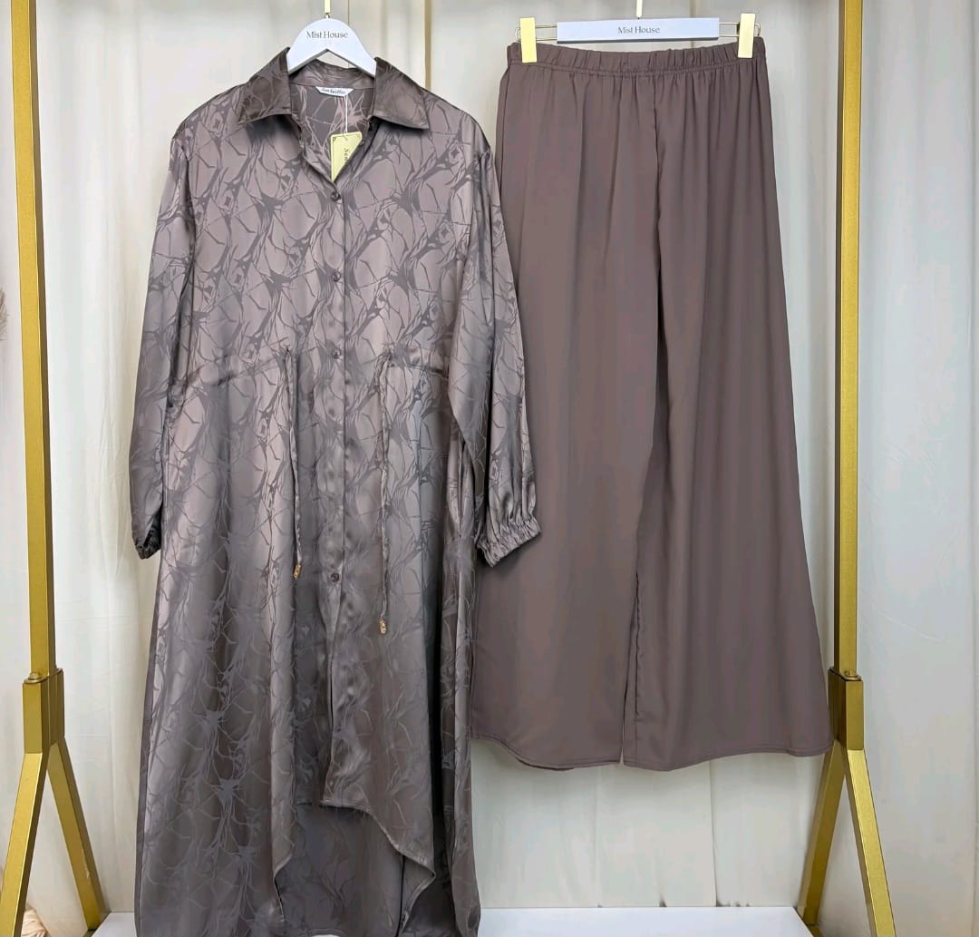 MH Co-Ord Set with Pockets and Drawstring, One Size UK 10-20, Shirt length 50 inches, chest size 24 inches, trouser length 40 inches, hip size23 inches