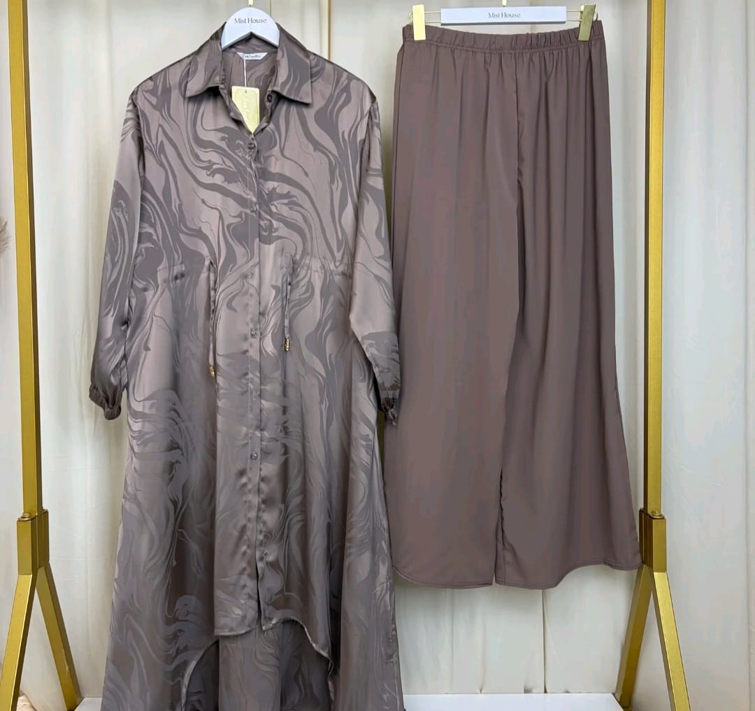 MH Co-Ord Set with Pockets and Drawstring, One Size UK 10-20, Shirt length 50 inches, chest size 24 inches, trouser length 40 inches, hip size23 inches