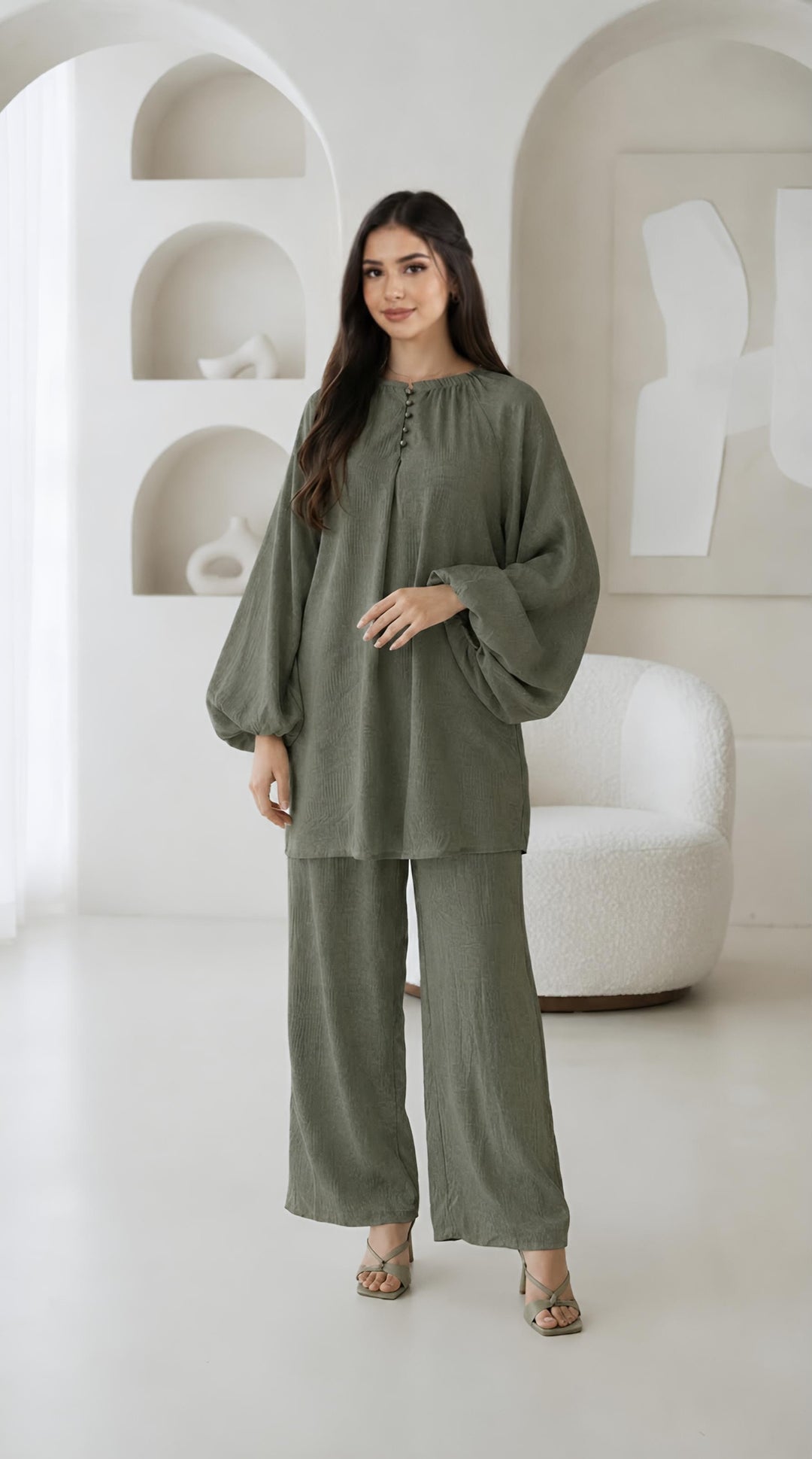 MH Viscose Floral Print Co-ord Set, One Size UK 8-16, Shirt length 31 inches, chest size 27 inches, Trouser length 40 inches, waist 21 inches Casual Womenswear Summer Basic Minimalist