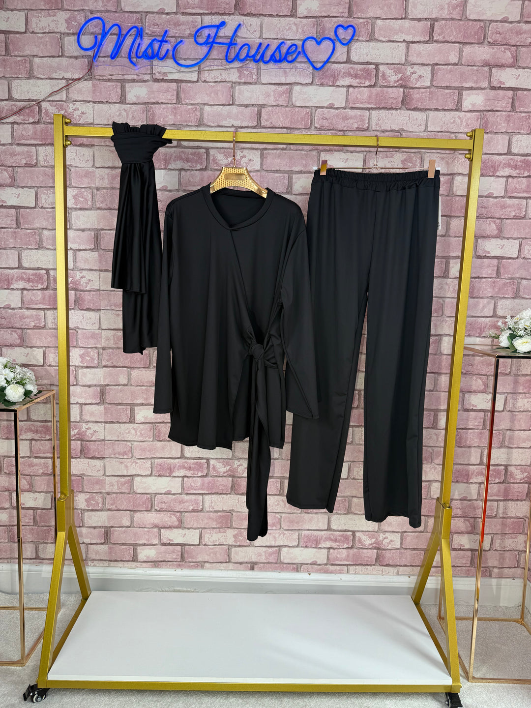 Siyana Mist House Three-Piece Set | One Size UK 8-16 | Satin-Feel Scuba with Scarf