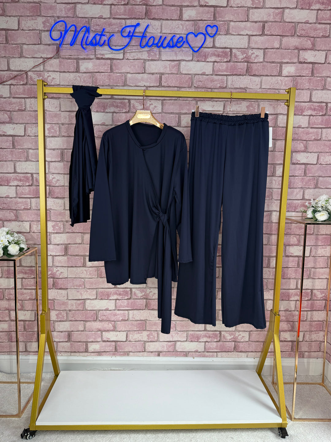 Siyana Mist House Three-Piece Set | One Size UK 8-16 | Satin-Feel Scuba with Scarf
